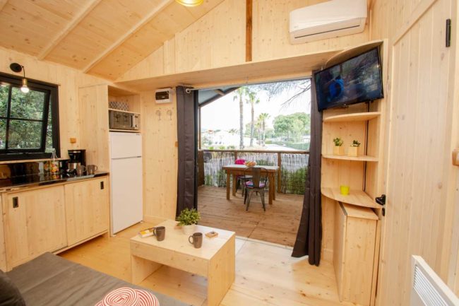 Oasis Village – Cottage 5-7 | Living room