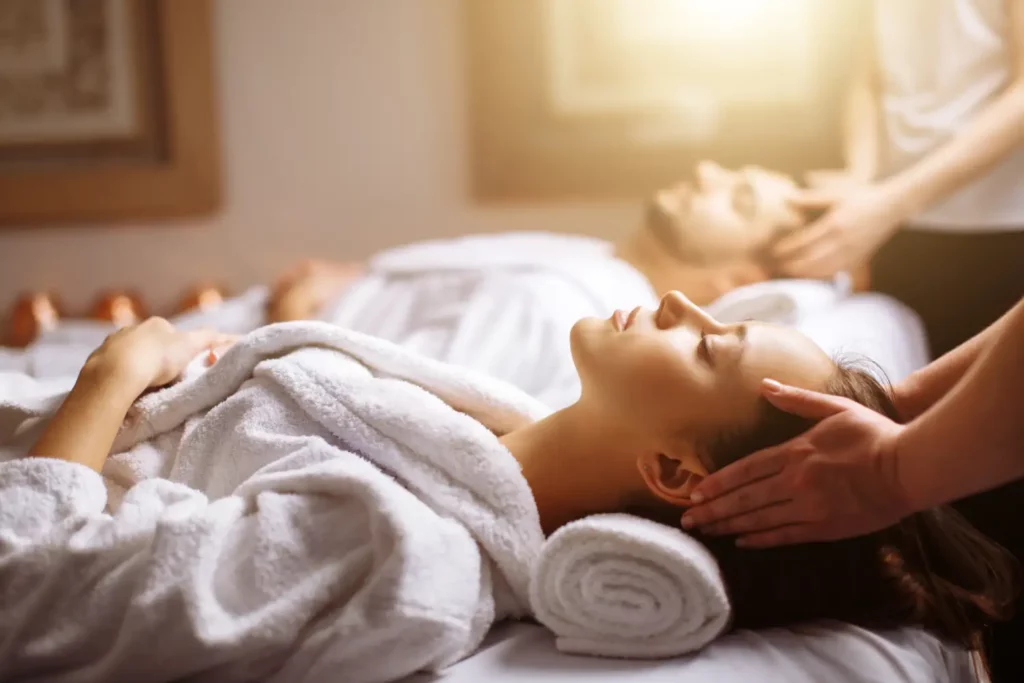 Séance de massage relaxant au spa.